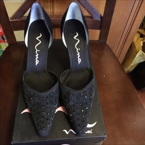 Women’s Nina high heel